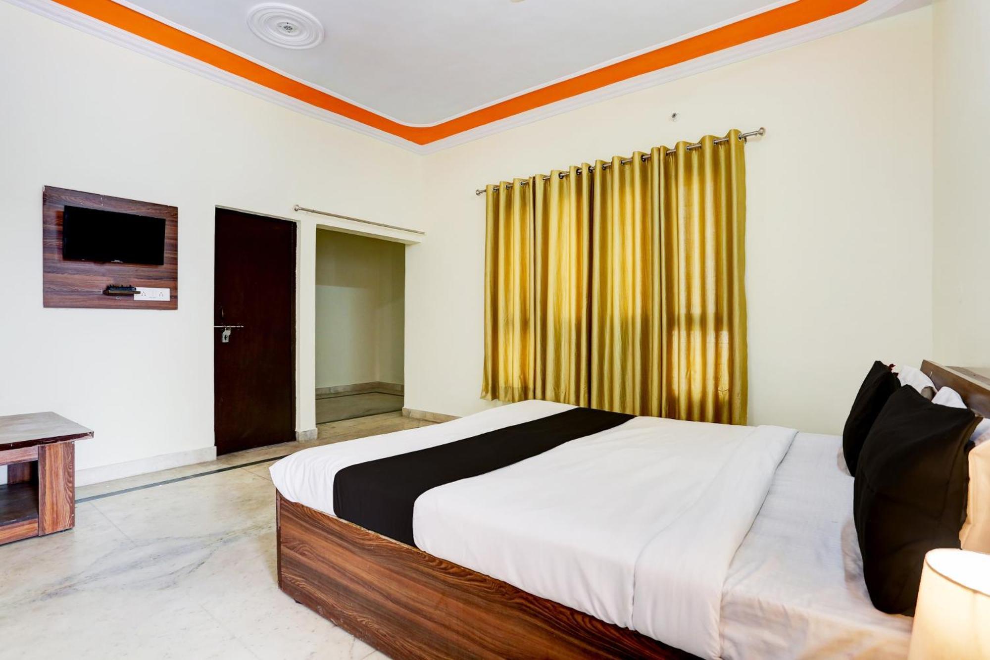 Hotel O Gharaunda Lucknow