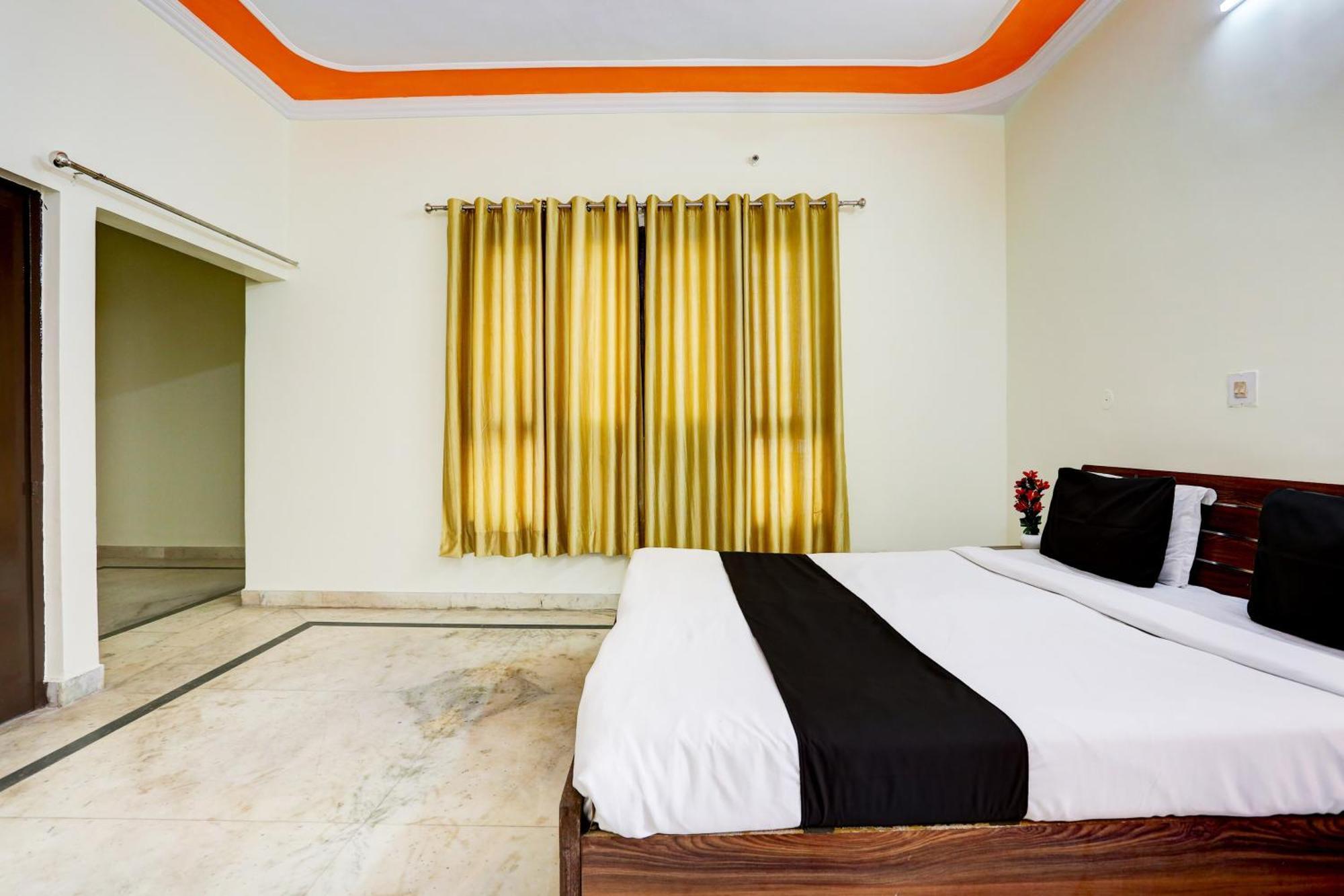 Hotel O Gharaunda Lucknow